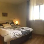 Casa de Férias La Découverte, Jacuzzi, Sauna, Et Terrasse Avec Vue Sur à La Campagne Entre Toulouse Et Auch