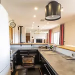 La Découverte, Jacuzzi, Sauna, Et Terrasse Avec Vue Sur à La Campagne Entre Toulouse Et Auch *