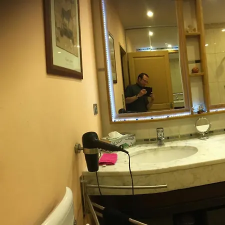 Vakantiehuis La Decouverte, Jacuzzi, Sauna, Et Terrasse Avec Vue Sur A La Campagne Entre Toulouse Et Auch