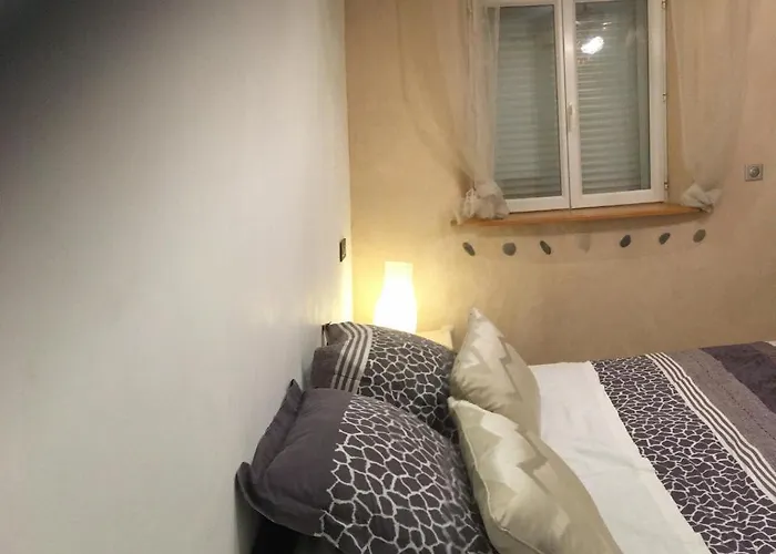 La Decouverte, Jacuzzi, Sauna, Et Terrasse Avec Vue Sur A La Campagne Entre Toulouse Et Auch