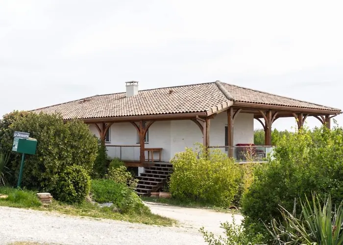 La Decouverte, Jacuzzi, Sauna, Et Terrasse Avec Vue Sur A La Campagne Entre Toulouse Et Auch