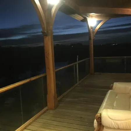 度假居 La Decouverte, Jacuzzi, Sauna, Et Terrasse Avec Vue Sur A La Campagne Entre Toulouse Et Auch Catonvielle