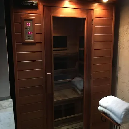 La Découverte, Jacuzzi, Sauna, Et Terrasse Avec Vue Sur à La Campagne Entre Toulouse Et Auch * Catonvielle