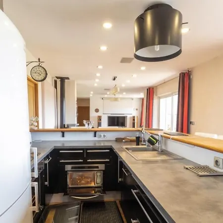 La Découverte, Jacuzzi, Sauna, Et Terrasse Avec Vue Sur à La Campagne Entre Toulouse Et Auch *