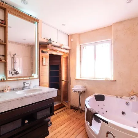 度假居 La Decouverte, Jacuzzi, Sauna, Et Terrasse Avec Vue Sur A La Campagne Entre Toulouse Et Auch Catonvielle