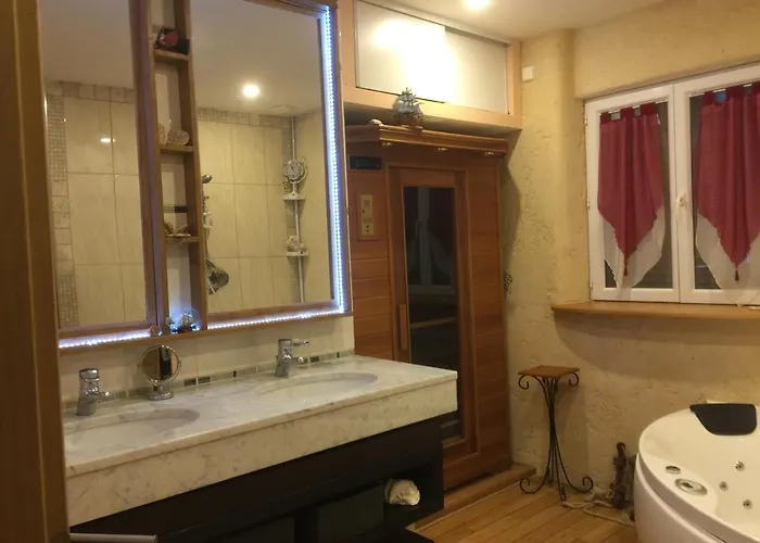 펜션 La Decouverte, Jacuzzi, Sauna, Et Terrasse Avec Vue Sur A La Campagne Entre Toulouse Et Auch