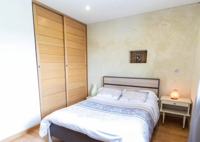 La Decouverte, Jacuzzi, Sauna, Et Terrasse Avec Vue Sur A La Campagne Entre Toulouse Et Auch 펜션